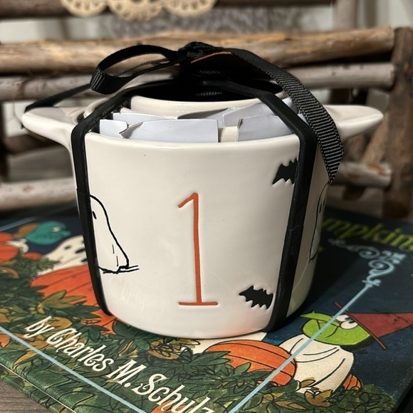 NWT RAE DUNN X PEANUTS SNOOPY BOO GHOSTS & BATS HALLOWEEN MEASURING CUPS - Picture 3 of 9